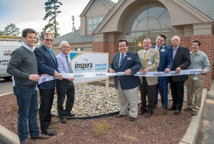 ribbon cutting at Inspira's new South Delsea Imaging Center