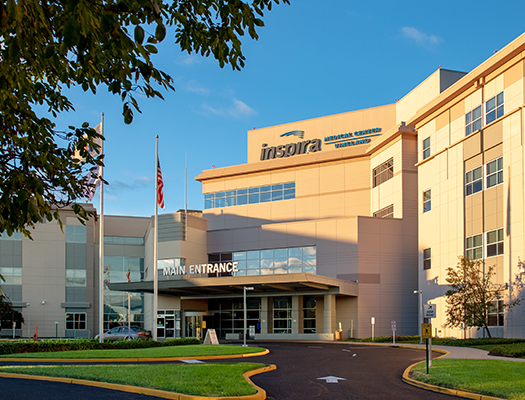 Entrance of Inspira Medical Center Vineland Location