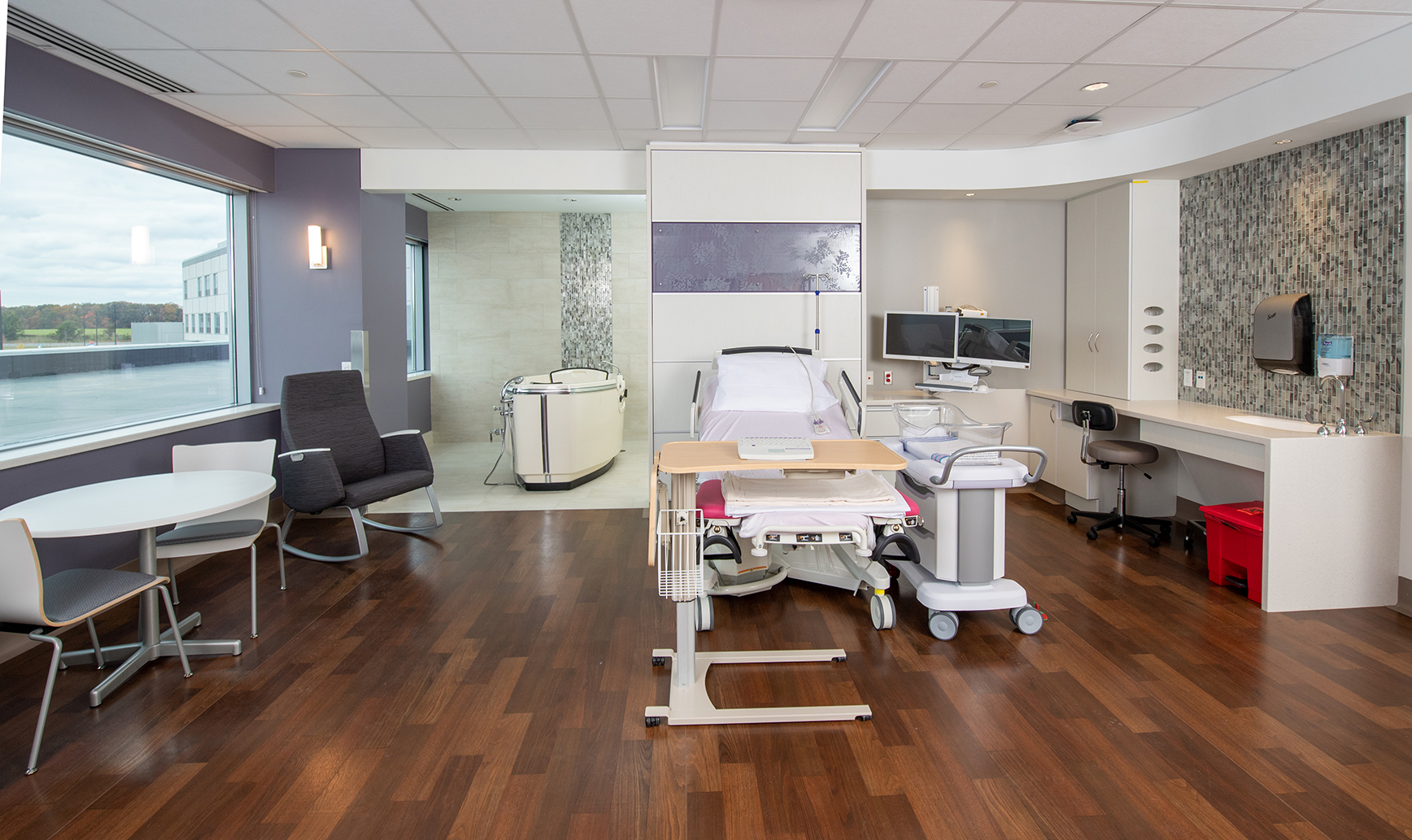 Maternity Room at Inspira Medical Center Mullica Hill
