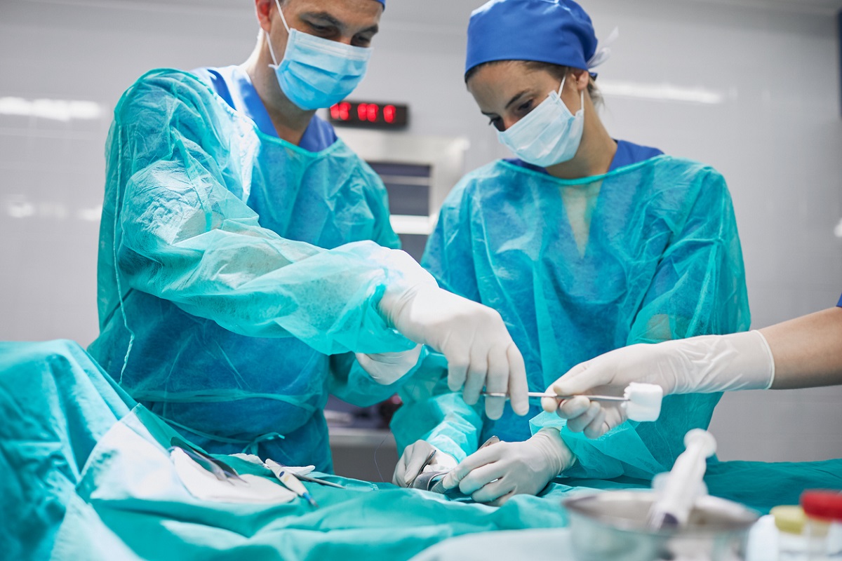 General Surgery Doctors Preparing to Operate