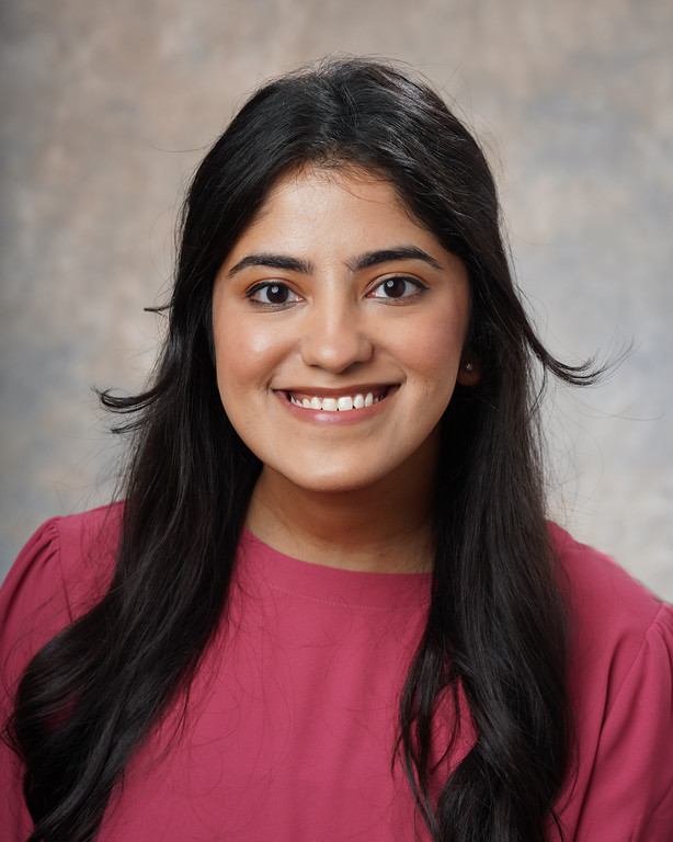 Anamta Contractor, MD