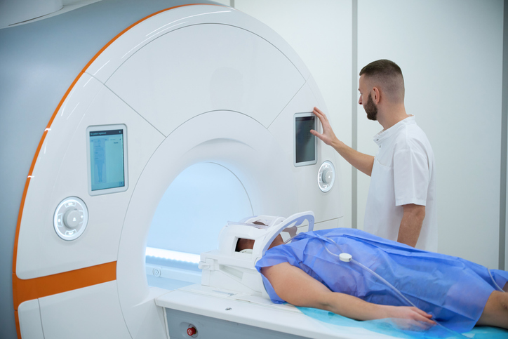 patient going through imaging 