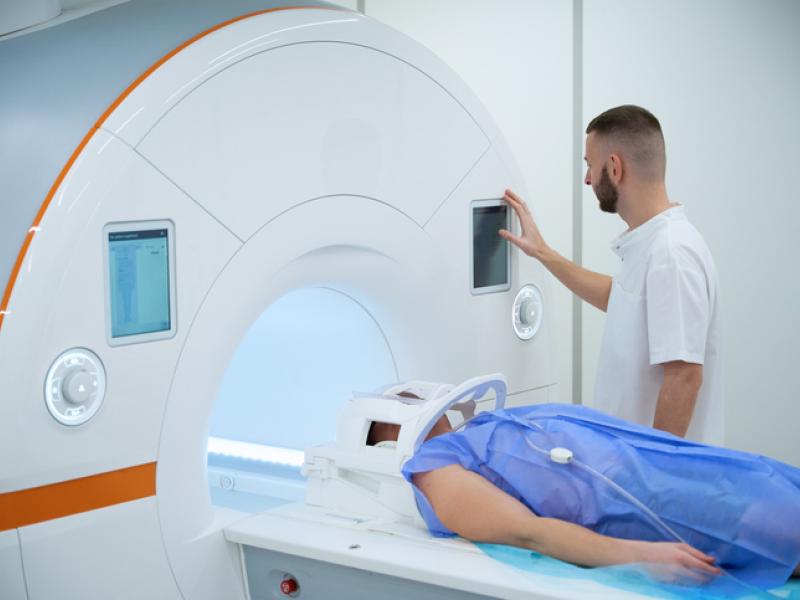 patient going through imaging 