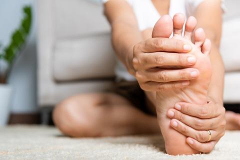 Big Toe Pain: Elite Sports Medicine + Orthopedics: Orthopedics